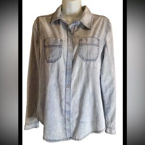 🐋IRIS Los Angeles🐋 DENIM CHAMBRAY PEARL SNAP BREAST POCKETS LONG SLEEVE SHIRT